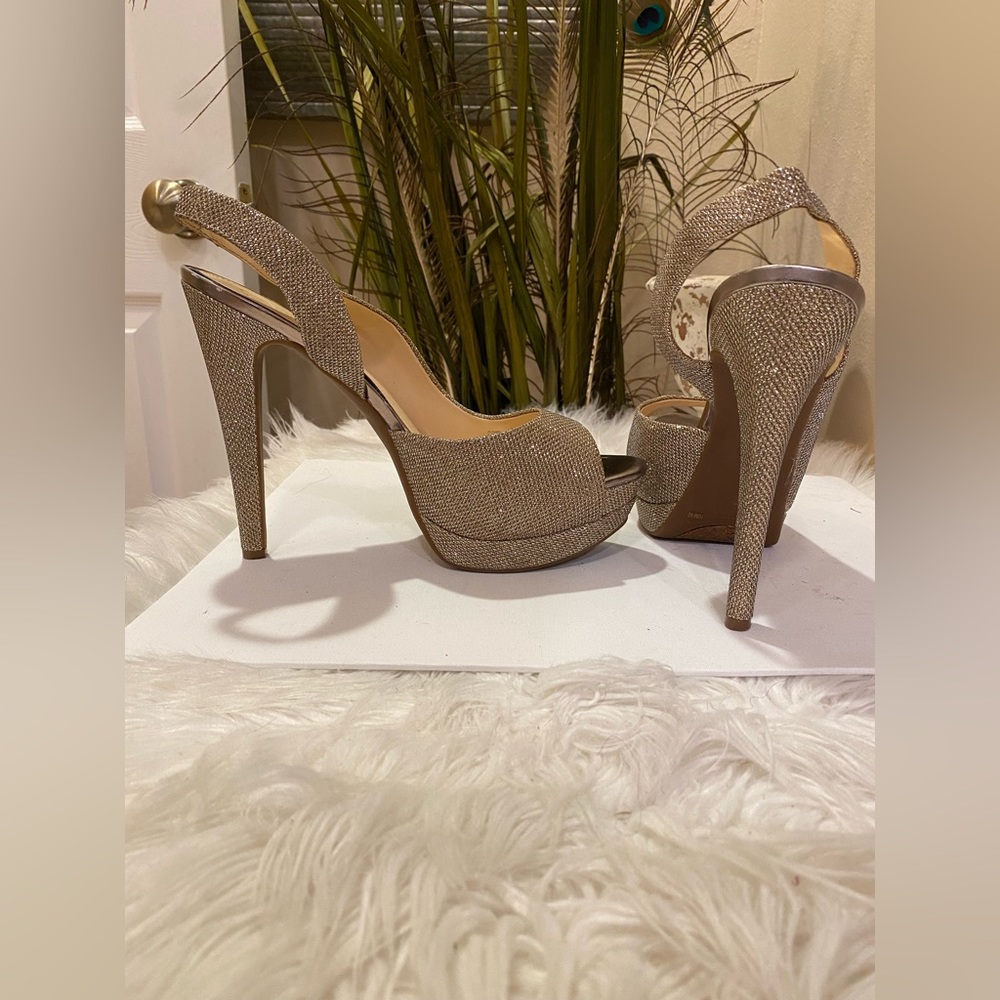 Jessica Simpson heels